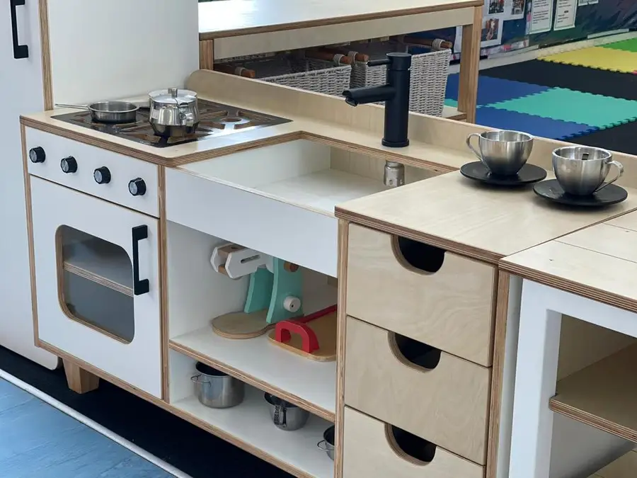 Play kitchen